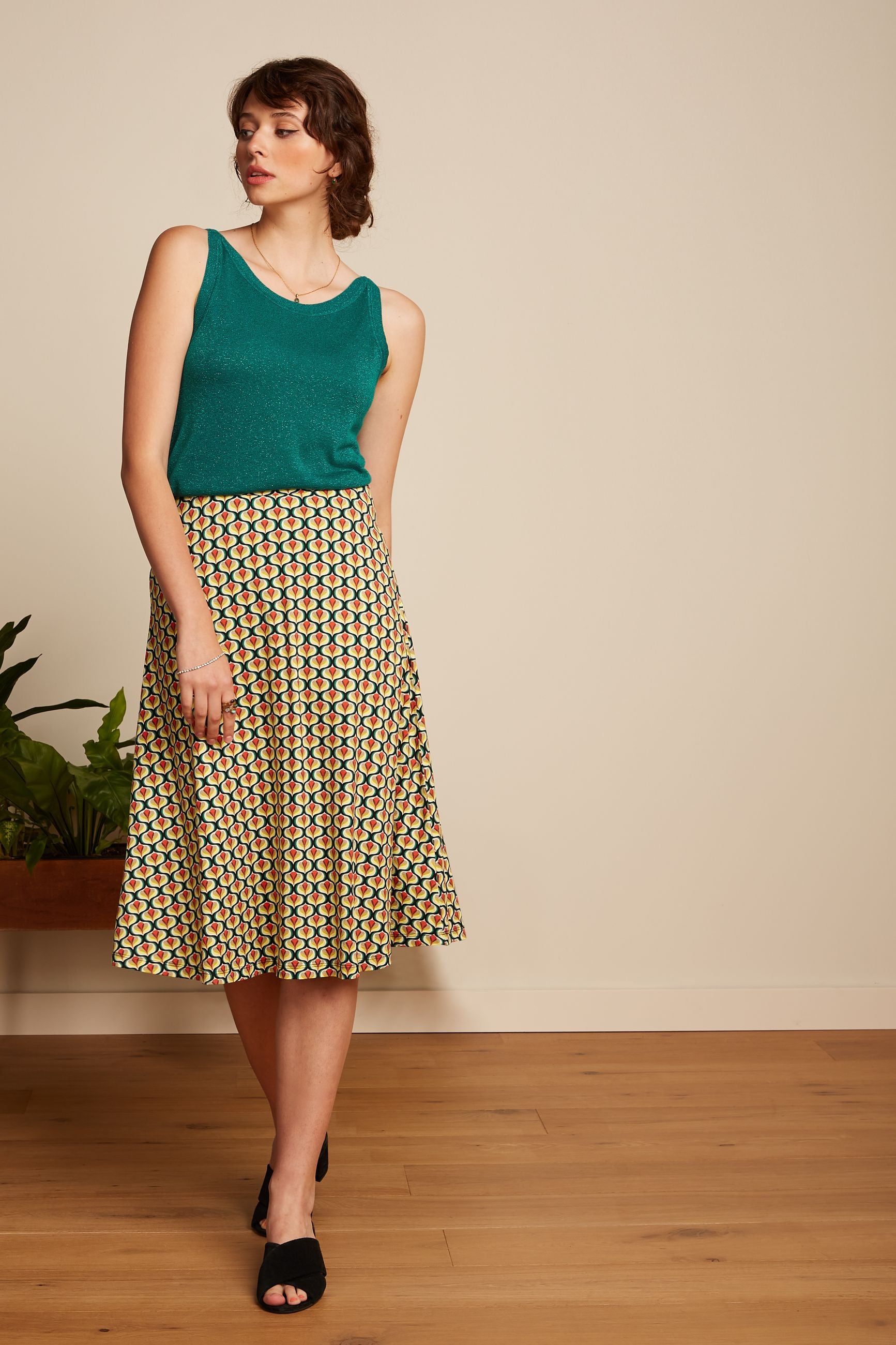 Hazel Top Spiro - Ponderosa Green