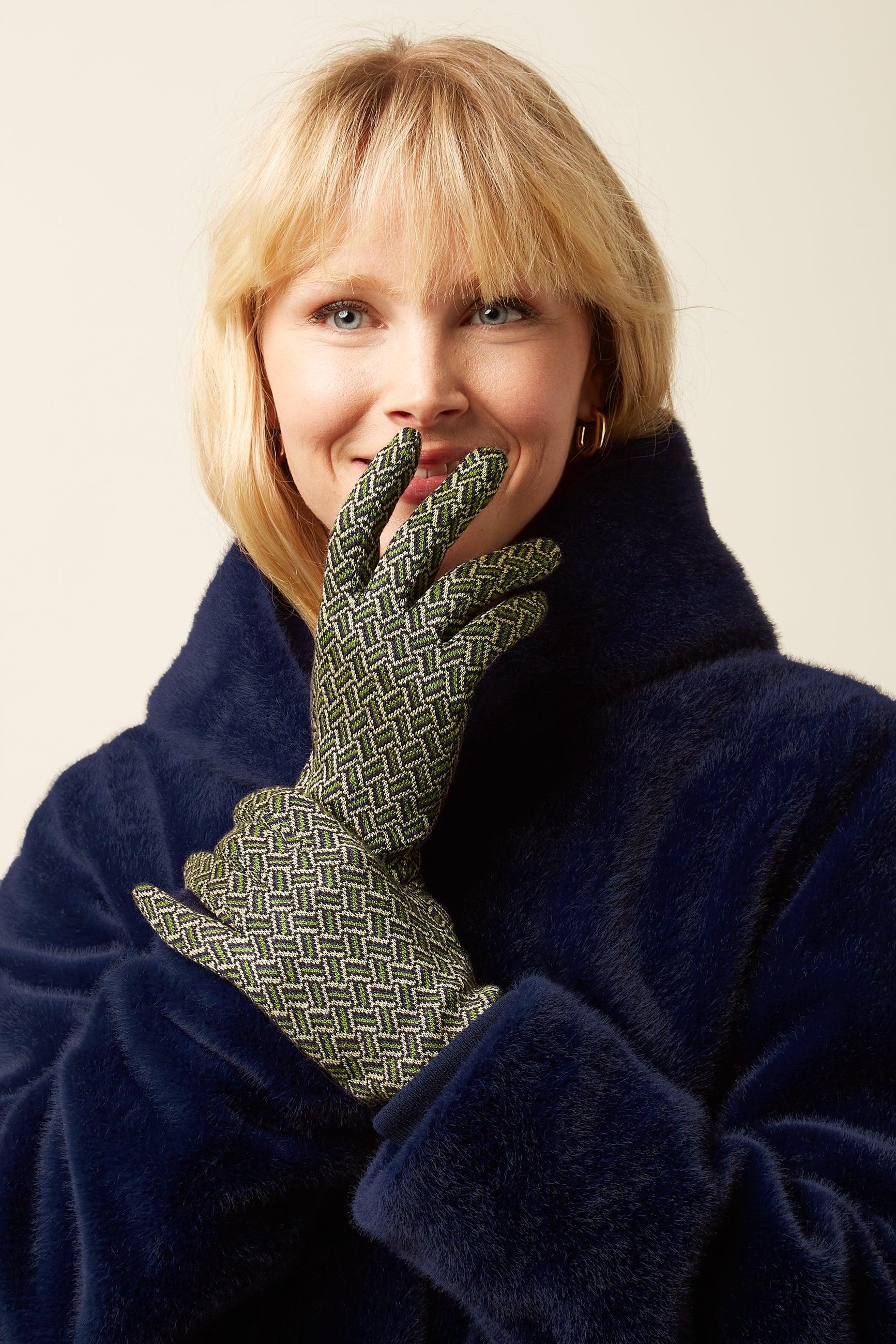 Givre Glove - Rhodonite Blue