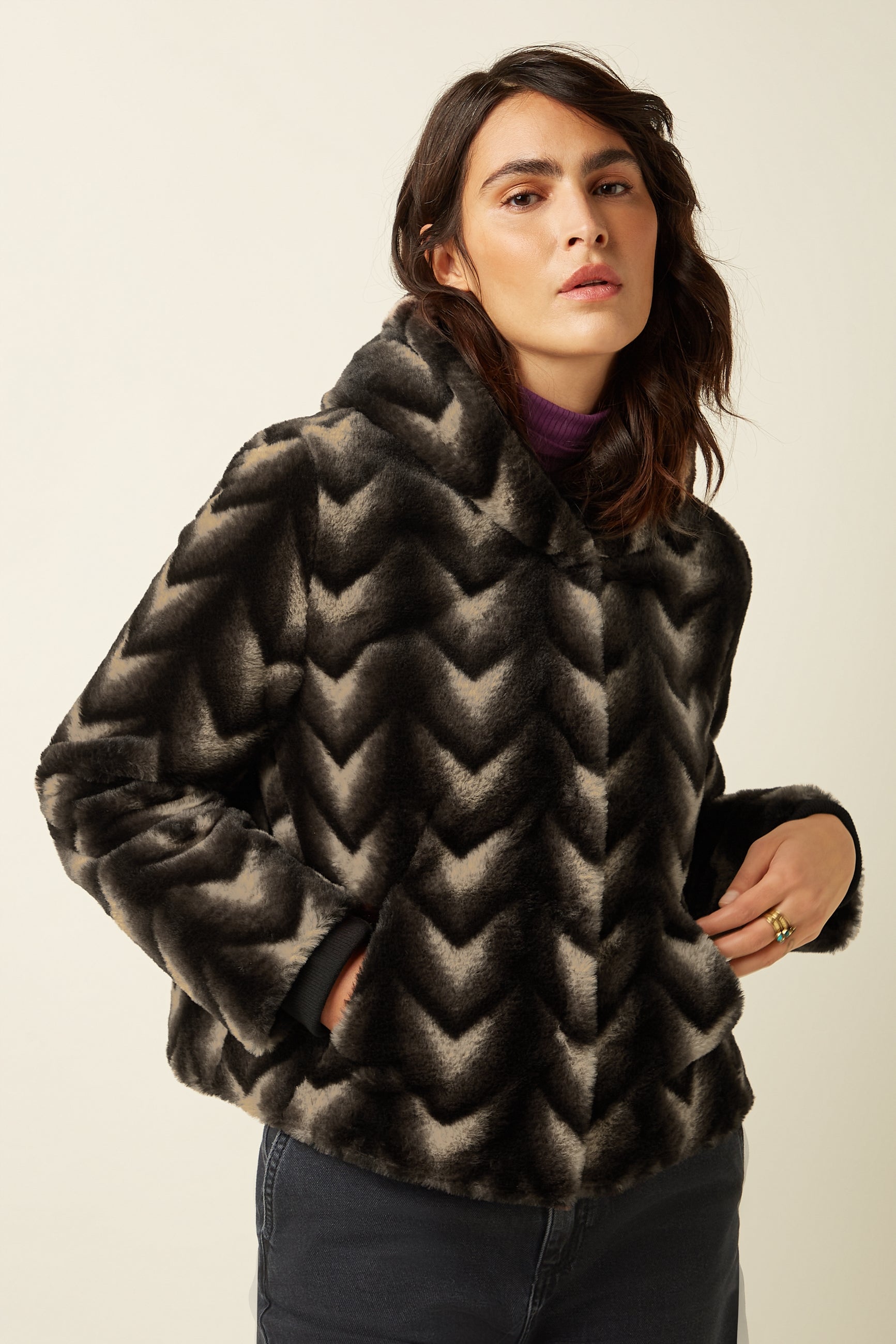 Judy Coat Deco Fur - Black