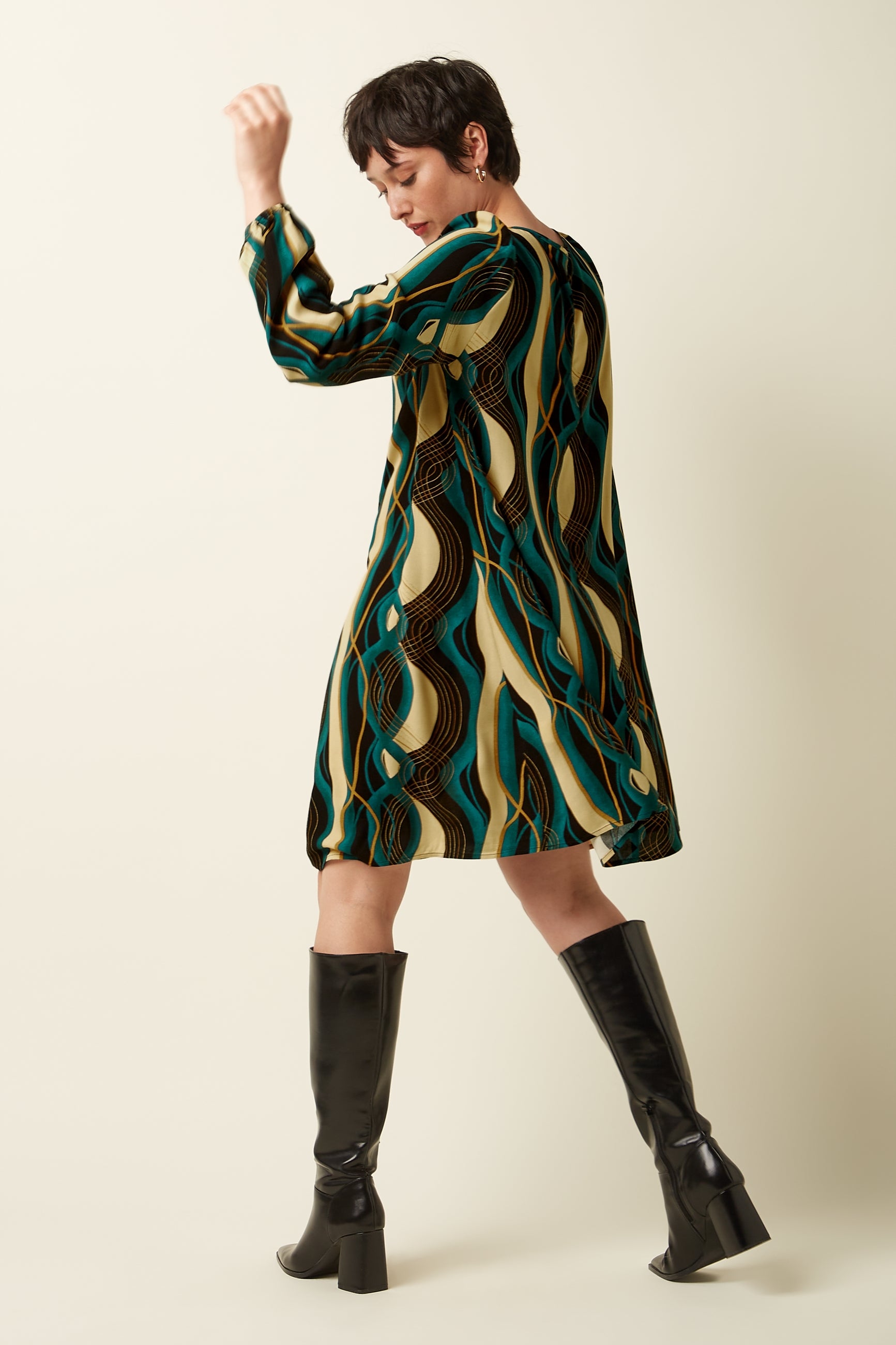 Laura Pleat Dress Elysse - Black