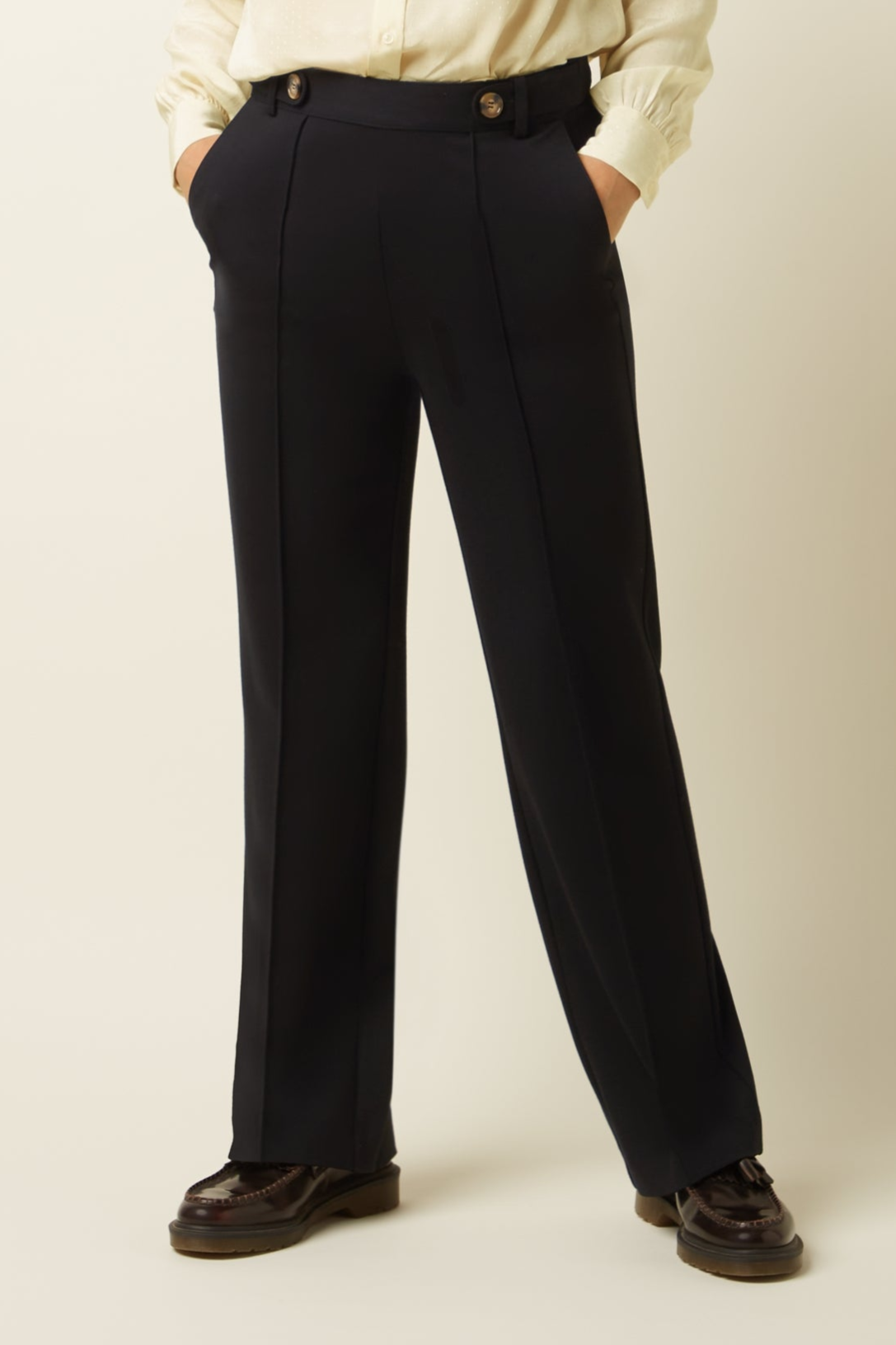 Garbo Pintuck Pants Uni Rodeo - Black – King Louie