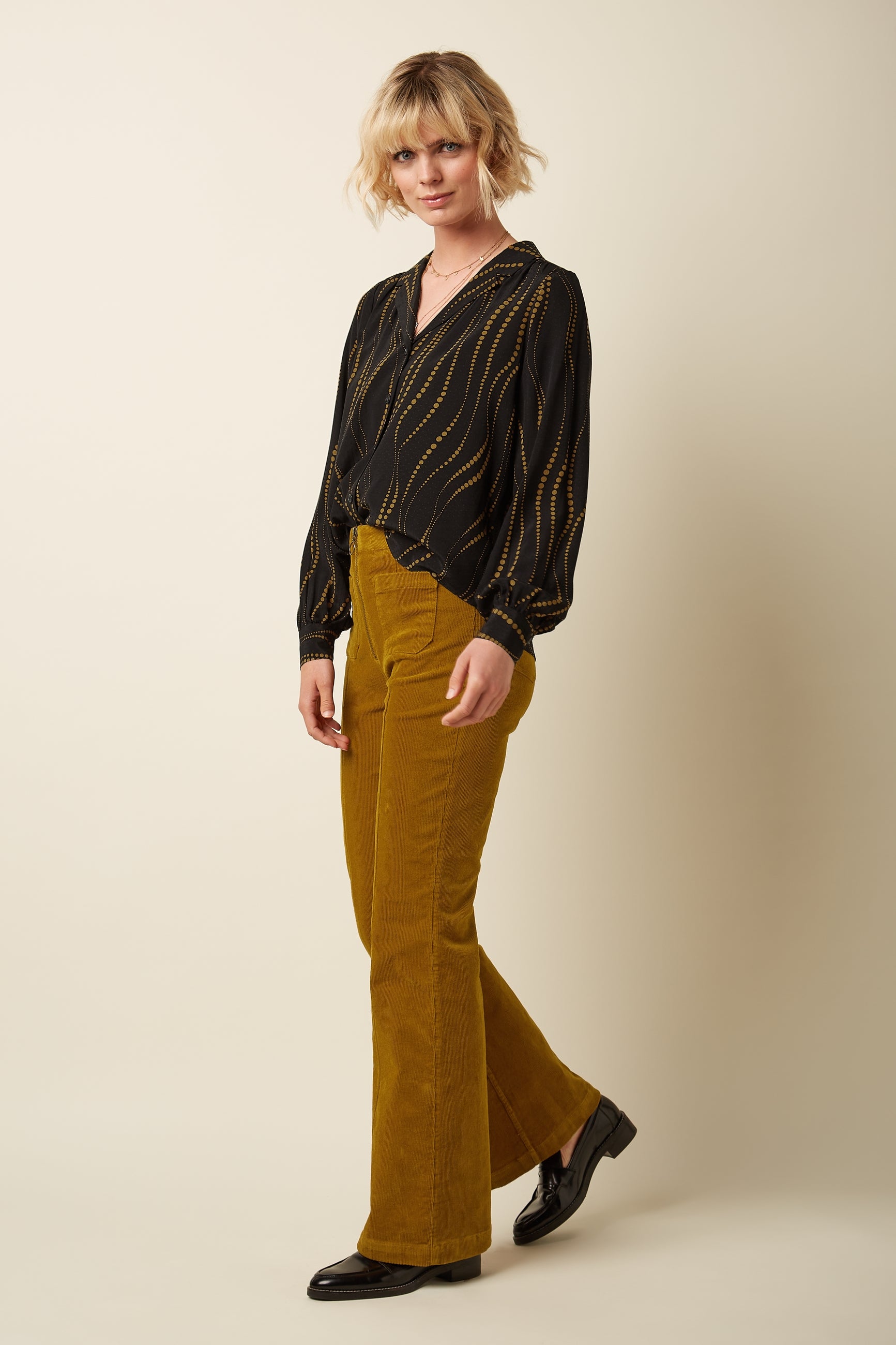 Bella Blouse Twirl - Black