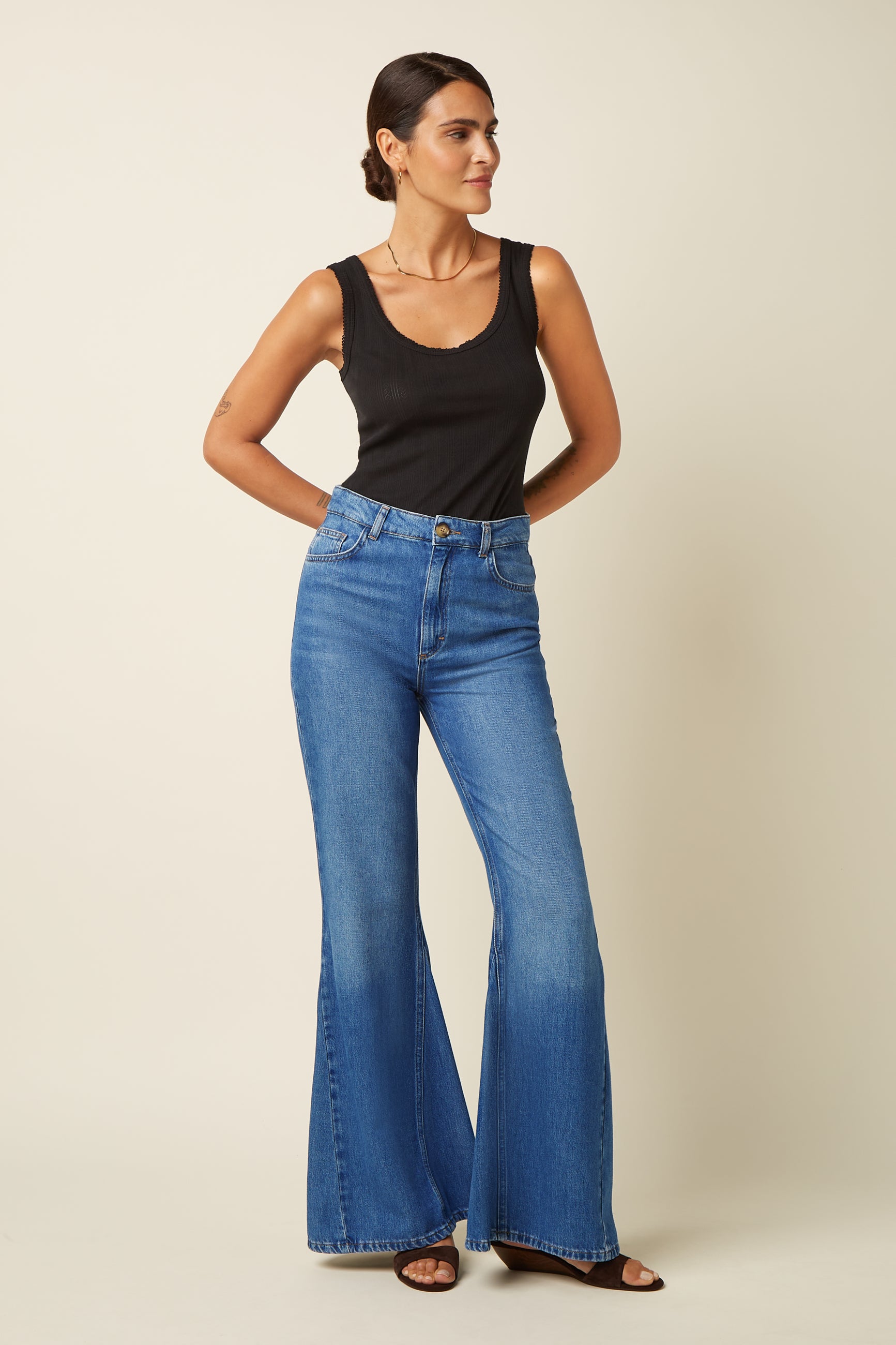 Brigitta Camisole Halo - Black