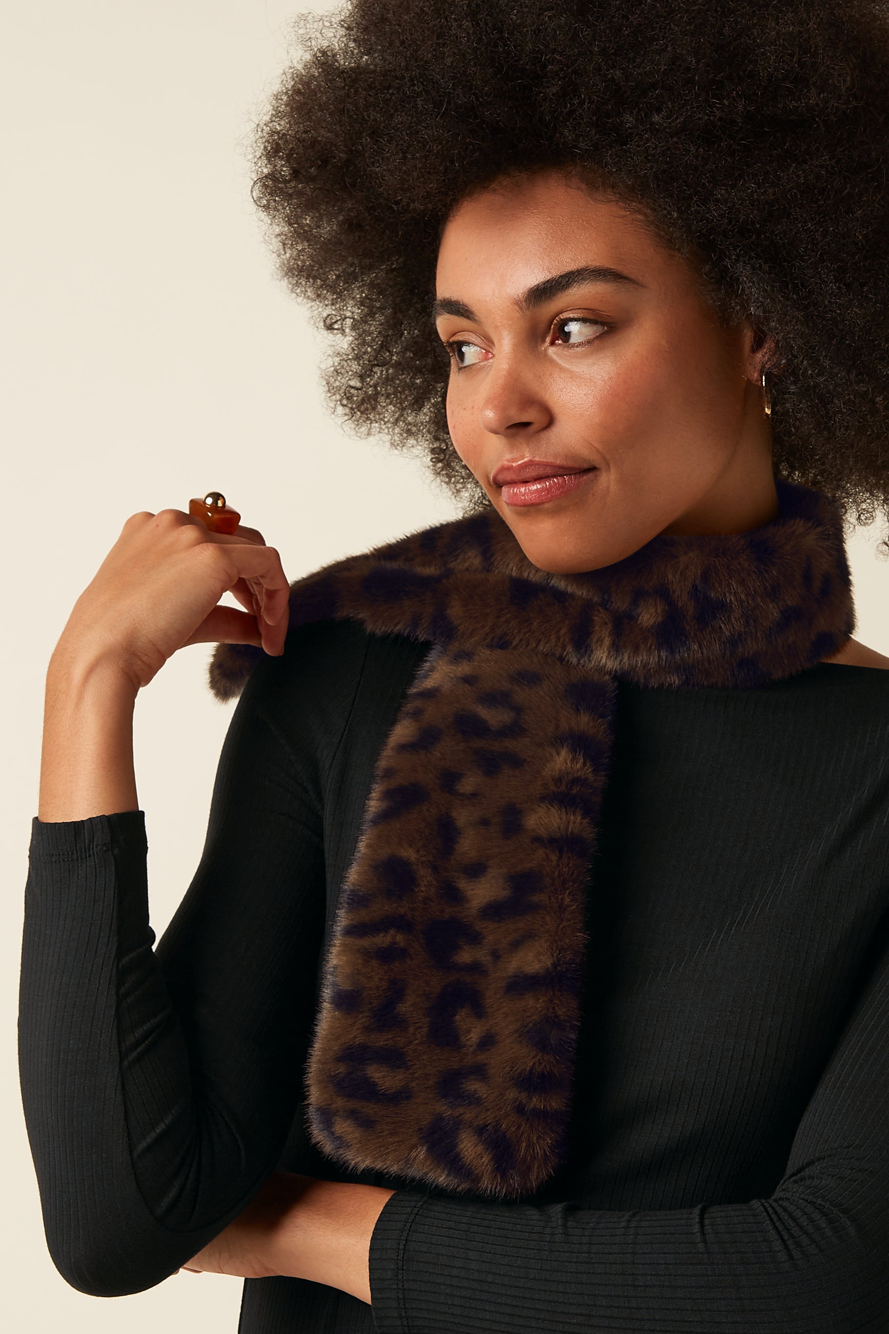 Scarf Billy - Rum Brown