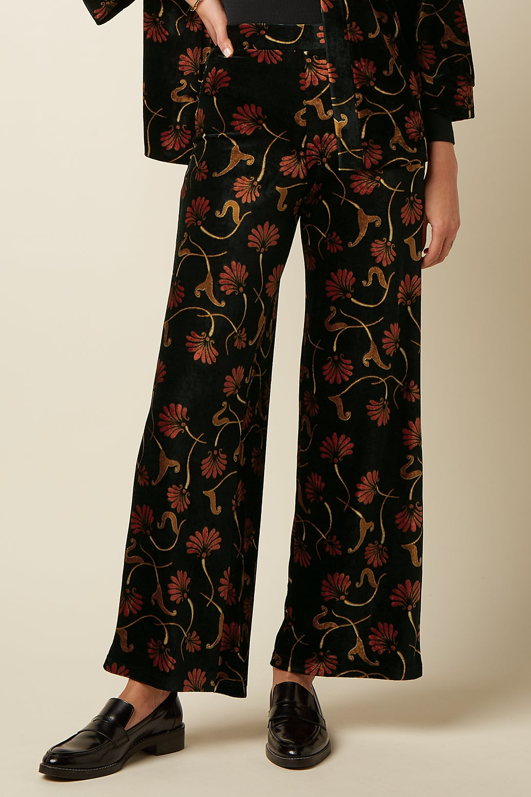 Sara Pants Marconi