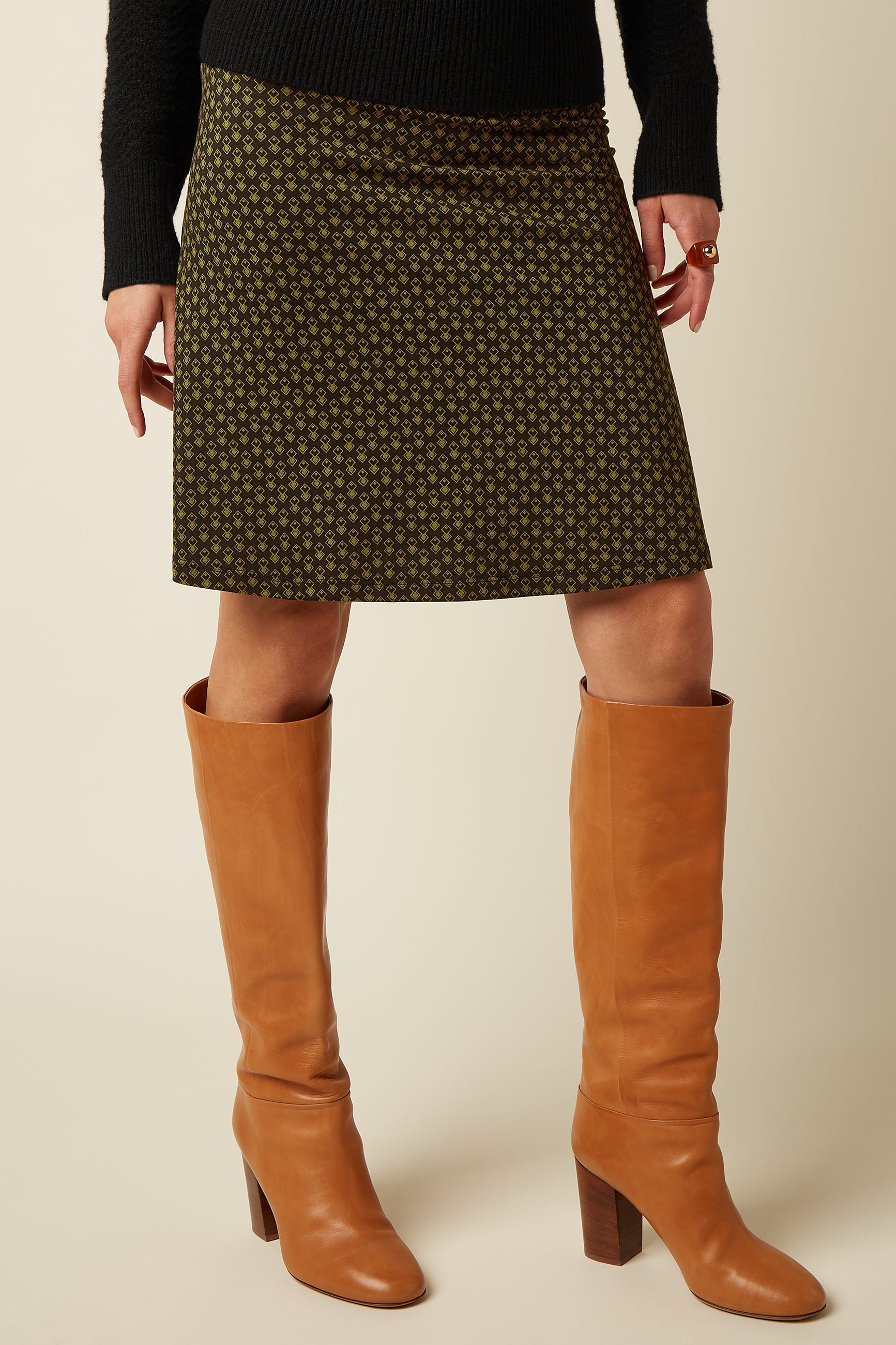 Border Skirt Tibby - Black